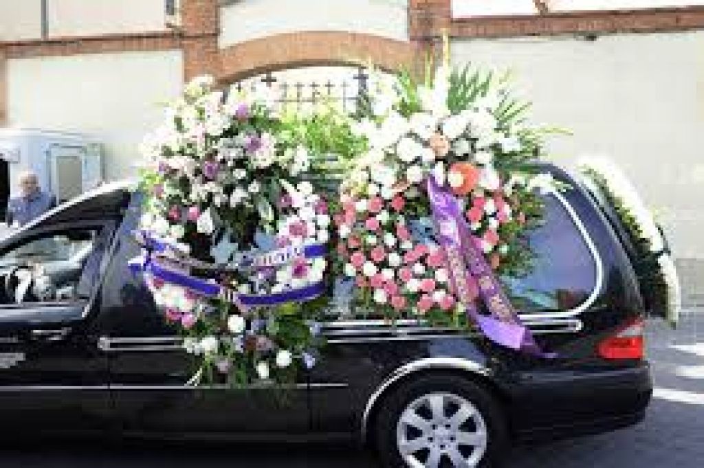 Resultado de imagen de FUNERARIA FLORES