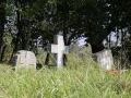 Falta de mantenimiento en algunos cementerios