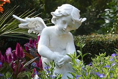 https://www.funerariadeguardia.com/almacen/noticias/img_angel17667971280.jpg