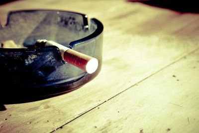 https://www.funerariadeguardia.com/almacen/noticias/img_cigarette5994851280.jpg