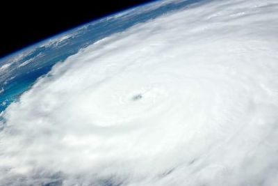 https://www.funerariadeguardia.com/almacen/noticias/img_hurricane10496121280.jpg
