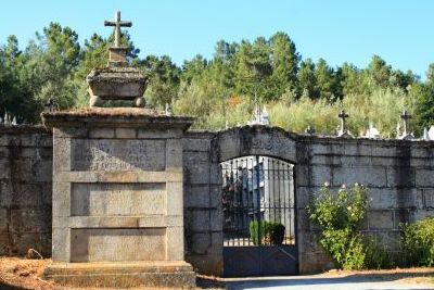 https://www.funerariadeguardia.com/almacen/noticias/img_n_76_funeraria_de_guardia_tanatorio_cementerio.jpg